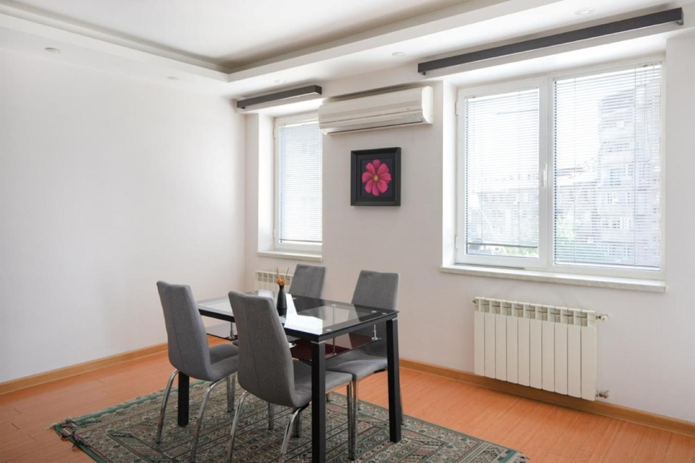 Ris Central Apartments Yerevan Ngoại thất bức ảnh
